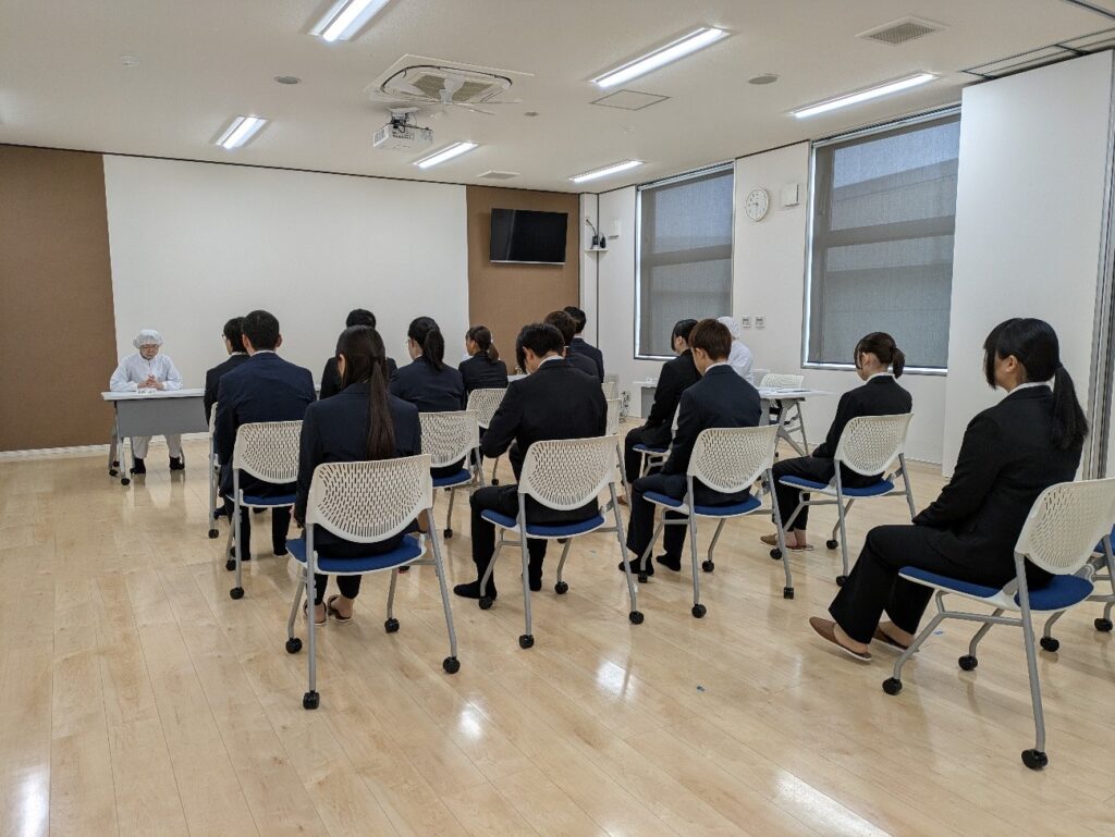 入社式